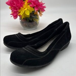 Skechers Black Flats Comfortable Slip-On Loafers Size 9.5 SKT7443H